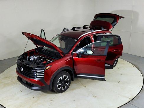 New 2026 Nissan Kicks SV w/ Cold Weather Package image 25