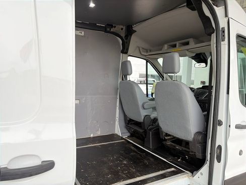 Certified 2019 Ford Transit 250 148 Medium Roof image 25
