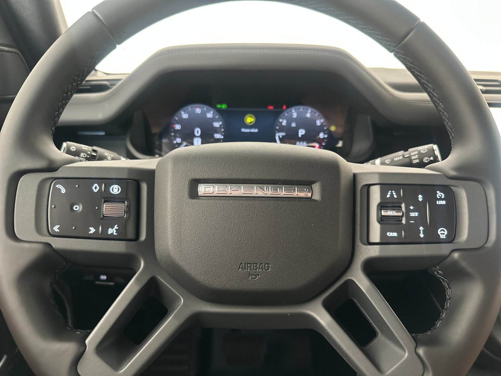 New 2026 Land Rover Defender 110 X-Dynamic SE AWD/4WD image 22