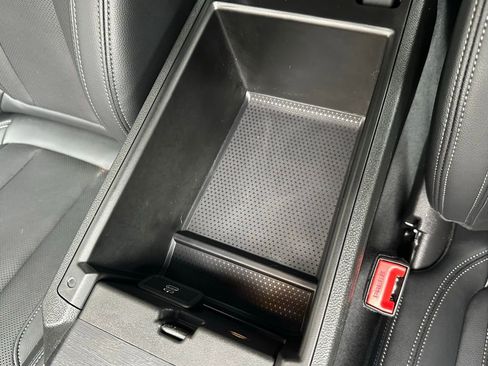 Used 2023 BMW 330i Sedan w/ Premium Package image 45