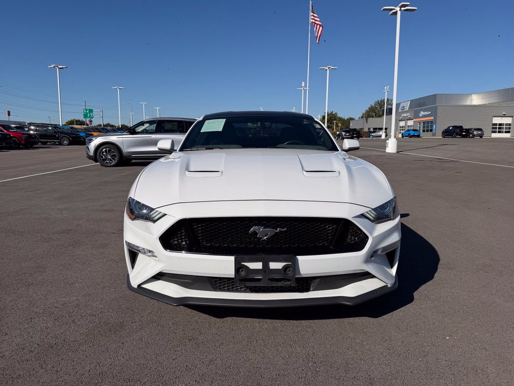 Used 2018 Ford Mustang GT RWD image 2
