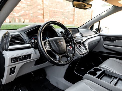 Used 2020 Honda Odyssey EX-L image 2