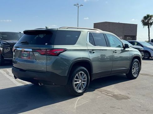 Used 2023 Chevrolet Traverse LT FWD image 5