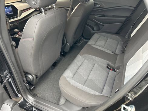 Used 2024 Chevrolet Trax RS image 11