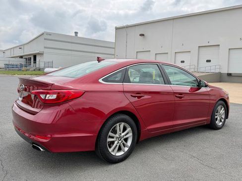 Used 2016 Hyundai Sonata SE FWD image 4