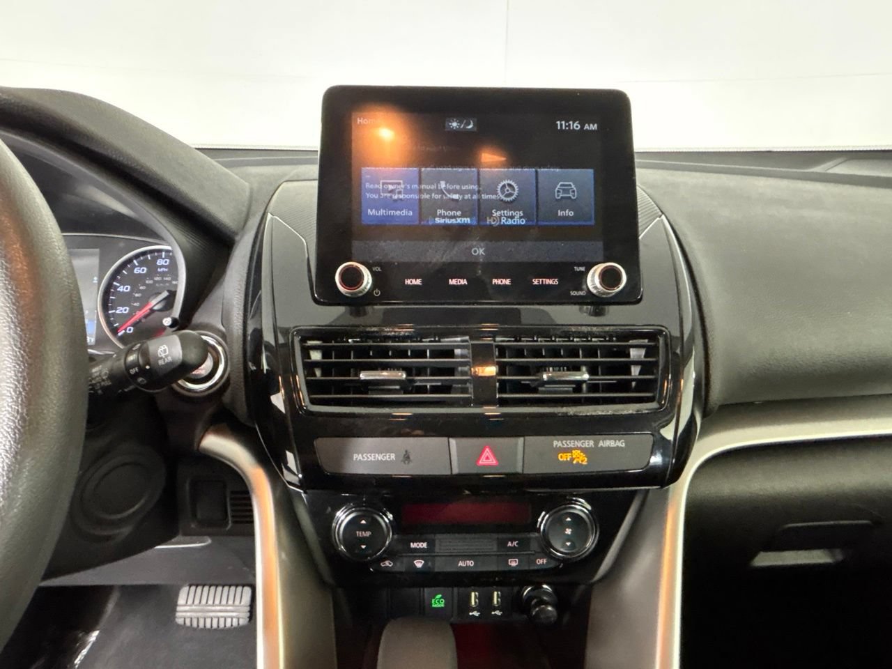 Used 2024 Mitsubishi Eclipse Cross LE AWD/4WD image 15