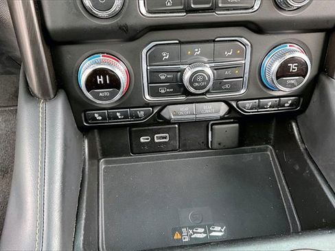 Used 2022 GMC Yukon XL AT4 w/ Max Trailering Package image 16