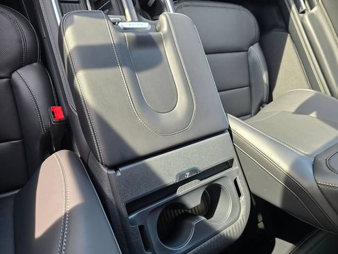 New 2027 Ford Expedition Platinum w/ Stealth Appearance Package AWD/4WD image 24