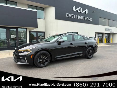 Used 2026 Kia K5 LXS FWD image 1