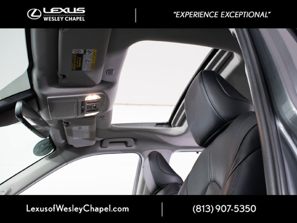 Used 2023 Toyota Highlander Limited FWD image 21