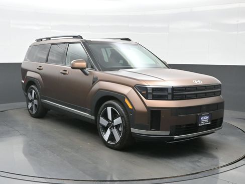 Used 2025 Hyundai Santa Fe Limited image 8