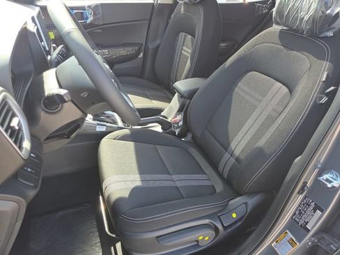 New 2026 Hyundai Venue SEL FWD image 22