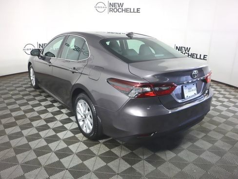 Used 2023 Toyota Camry LE image 7