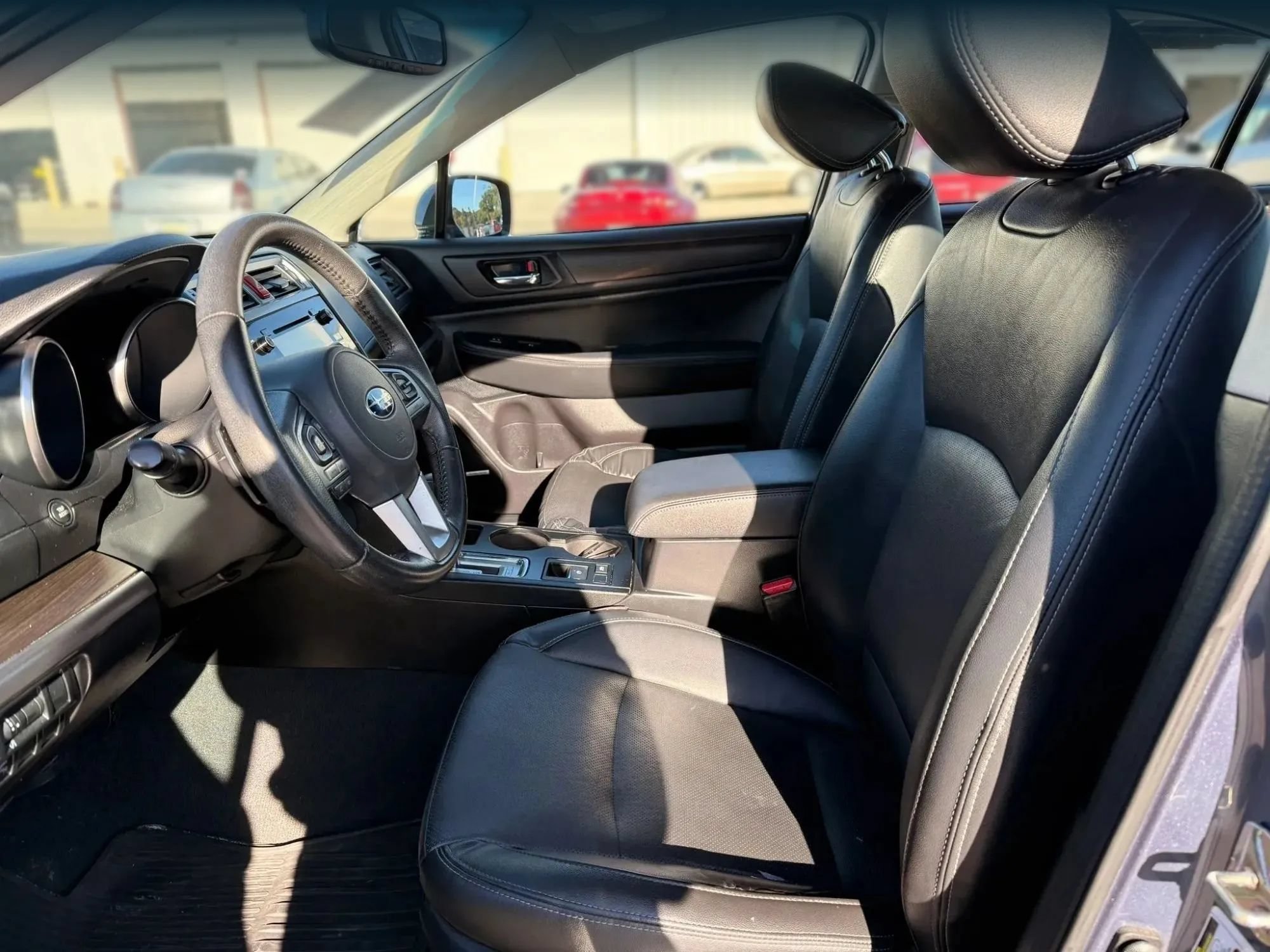 Used 2016 Subaru Legacy 2.5i Limited AWD/4WD image 2