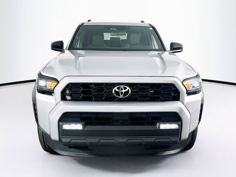 Used 2025 Toyota 4Runner TRD Off-Road image 2