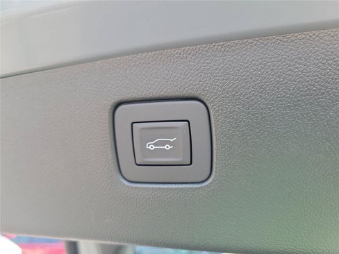 New 2026 Buick Envista Sport Touring w/ Convenience I Package FWD image 9