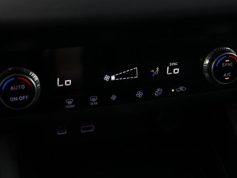 Used 2024 Mitsubishi Outlander ES image 26