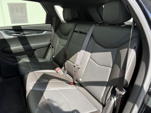 Certified 2023 Cadillac XT5 Premium Luxury AWD/4WD image 12