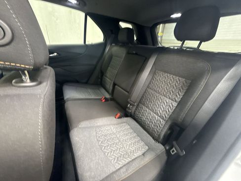 Certified 2024 Chevrolet Equinox LT image 34