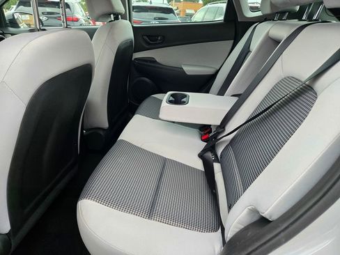 Certified 2022 Hyundai Kona SE image 22