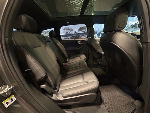 Used 2025 Audi Q7 2.0T Premium Plus w/ Premium Plus Package image 30
