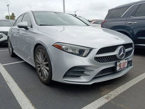 Used 2020 Mercedes-Benz A 220 image 2