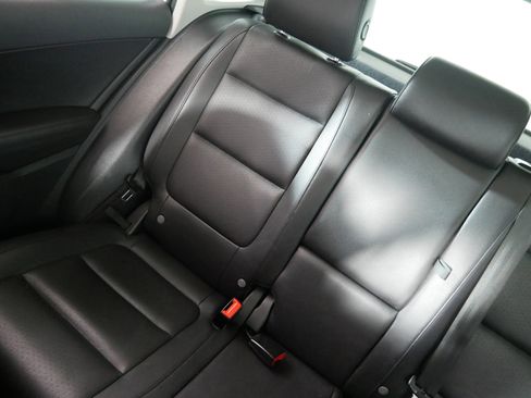 Used 2014 Volkswagen Tiguan SEL image 12