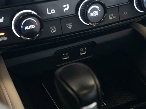 Used 2023 Honda Accord Touring image 28