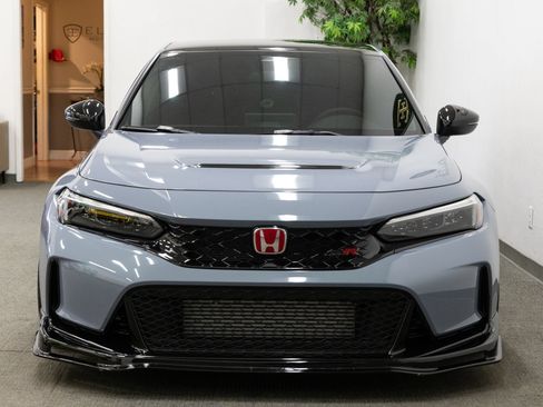 Used 2025 Honda Civic Type R image 12