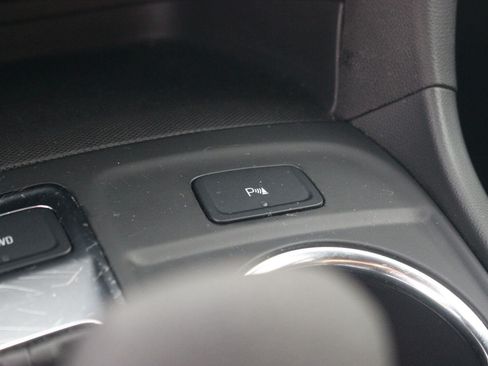 Used 2024 Chevrolet Equinox LT AWD/4WD image 31