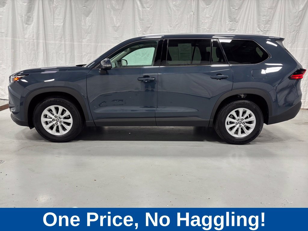 Used 2026 Toyota Grand Highlander AWD image 4