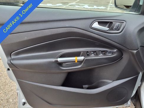 Used 2018 Ford Escape SE w/ Ford Safe & Smart Package image 16