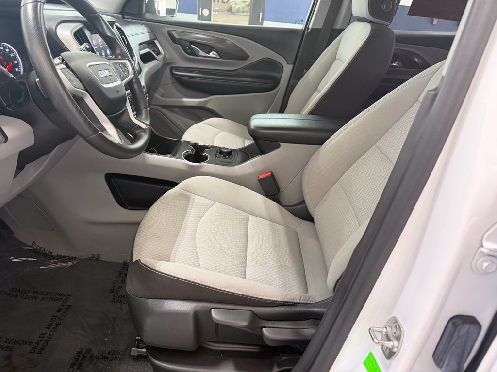 Used 2024 GMC Terrain SLE FWD image 28