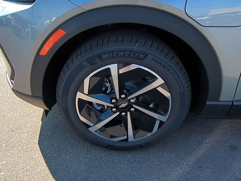 New 2026 Chevrolet Equinox EV LT w/ LPO, All-Weather Mat Package image 31