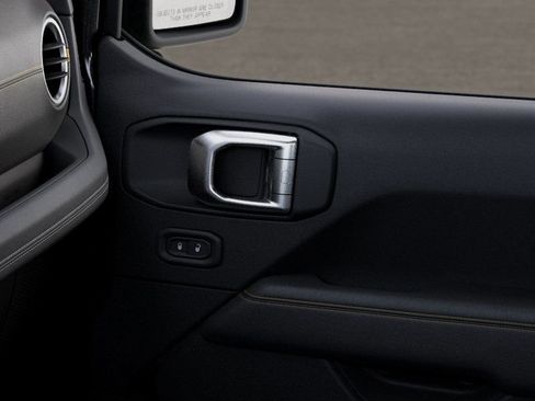 New 2026 Jeep Wrangler Unlimited Sahara AWD/4WD image 27