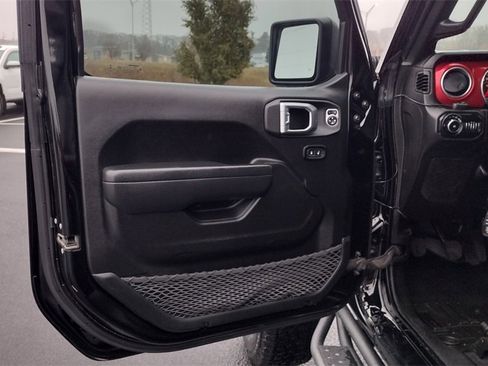 Used 2022 Jeep Wrangler Unlimited Rubicon image 11