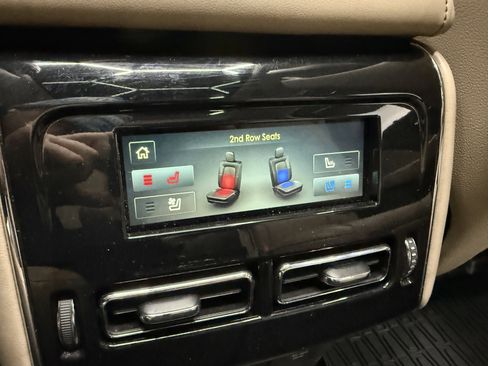 Used 2020 Lincoln Aviator Reserve w/ Equipment Group 202A image 21