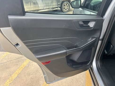 Used 2024 Ford Escape Active image 16