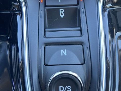 Used 2025 Acura RDX SH-AWD w/ Advance Package image 17