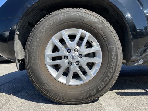 Used 2018 Nissan Frontier SV image 23