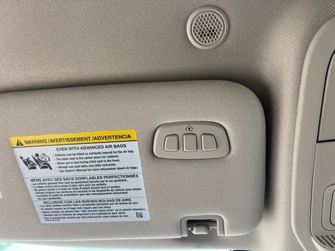 Used 2023 Ford Explorer Limited w/ Equipment Group 301A AWD/4WD image 36