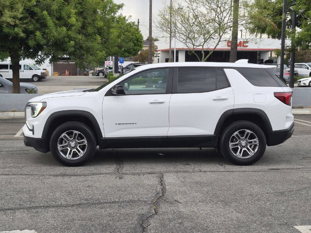 Used 2026 GMC Terrain Elevation FWD image 11