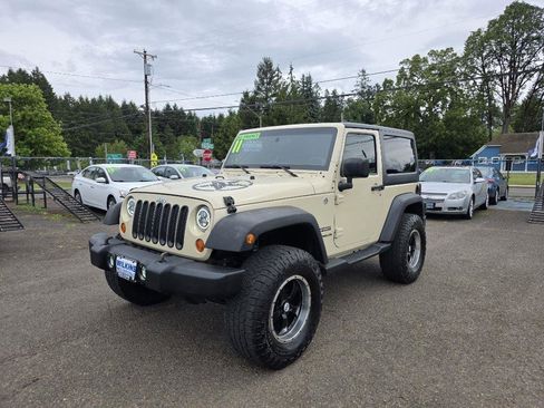 Used 2011 Jeep Wrangler Sport AWD/4WD image 4