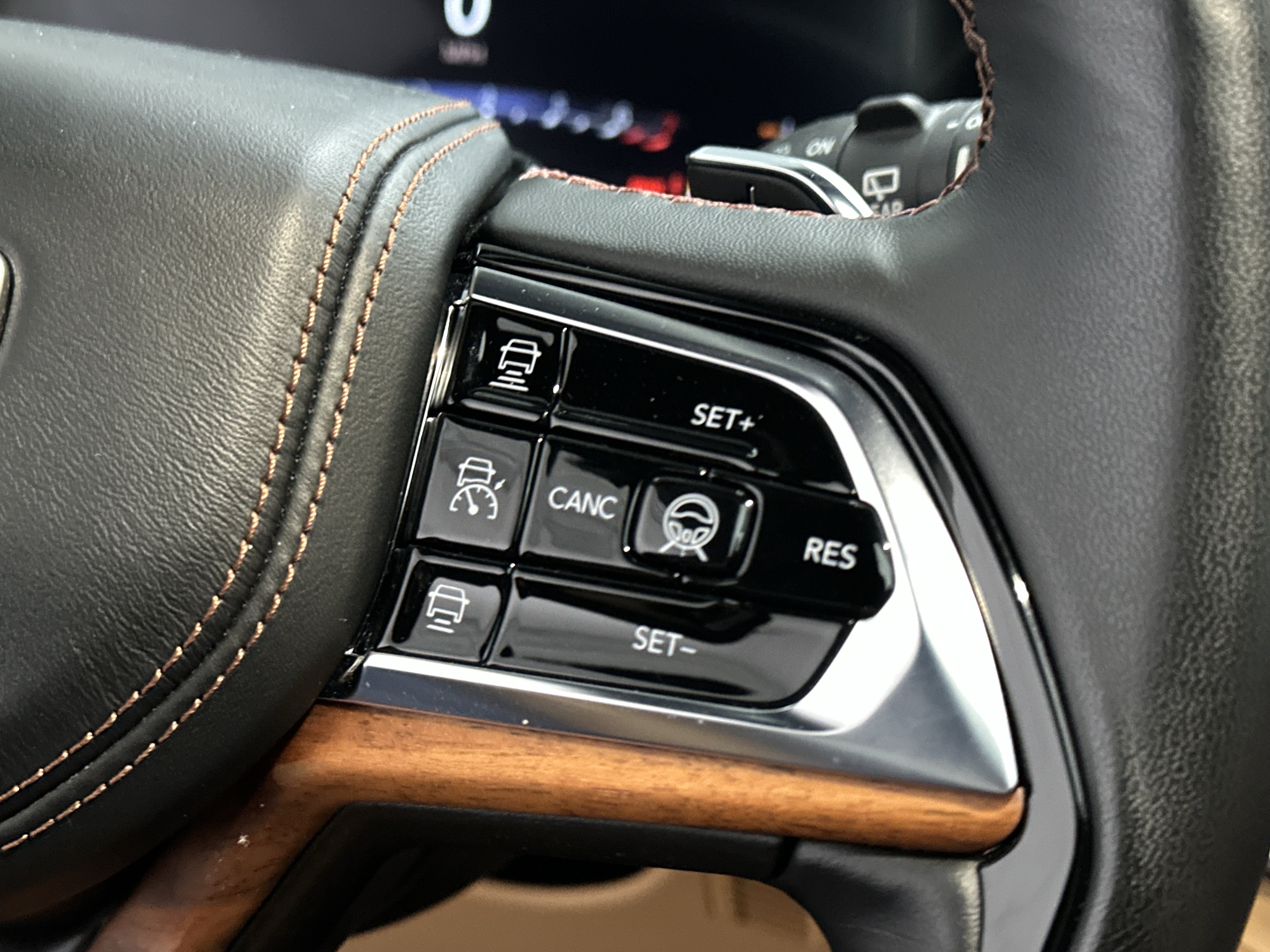 Used 2022 Jeep Grand Cherokee Summit AWD/4WD image 33