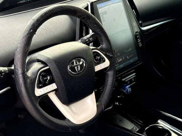 Used 2018 Toyota Prius Four Touring FWD image 16