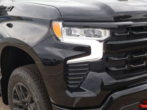 New 2026 Chevrolet Silverado 1500 LT Trail Boss w/ LT Trail Boss Premium Package AWD/4WD image 3