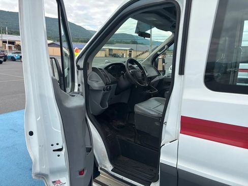 Used 2017 Ford Transit 350 XL RWD image 9