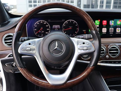 Used 2018 Mercedes-Benz S 560 4MATIC Sedan image 14
