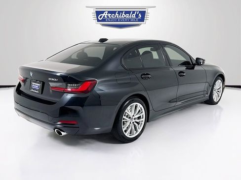 Used 2023 BMW 330i Sedan w/ Driving Assistance Package image 7