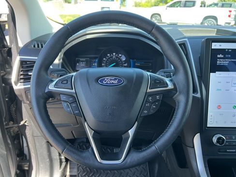 Used 2024 Ford Edge SEL w/ Convenience Package AWD/4WD image 32
